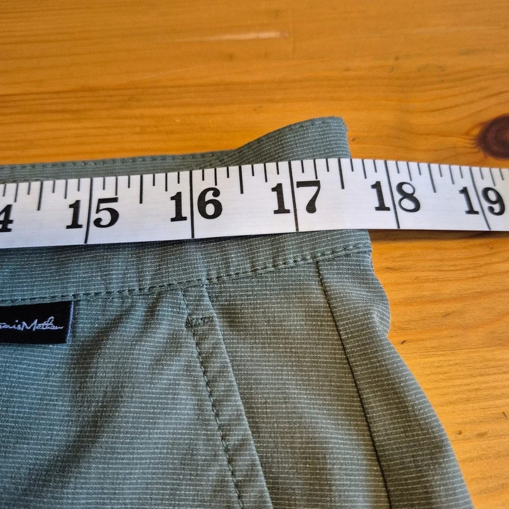 TravisMathew Mens Sage Green Performance Golf Shorts Size 34‎ Stretch Textured